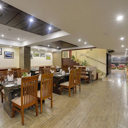 Cygnett Inn Repose Guwahati Bagian luar foto