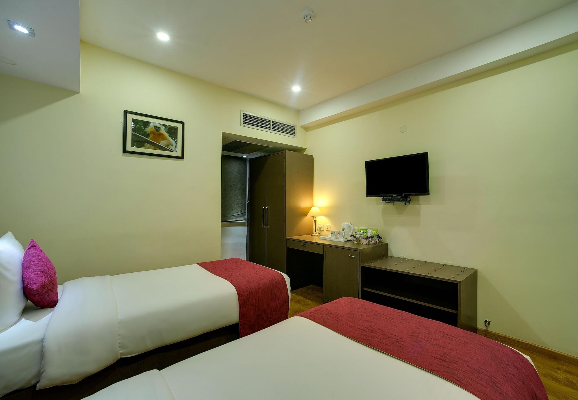 Cygnett Inn Repose Guwahati Bagian luar foto
