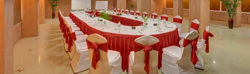 Cygnett Inn Repose Guwahati Bagian luar foto