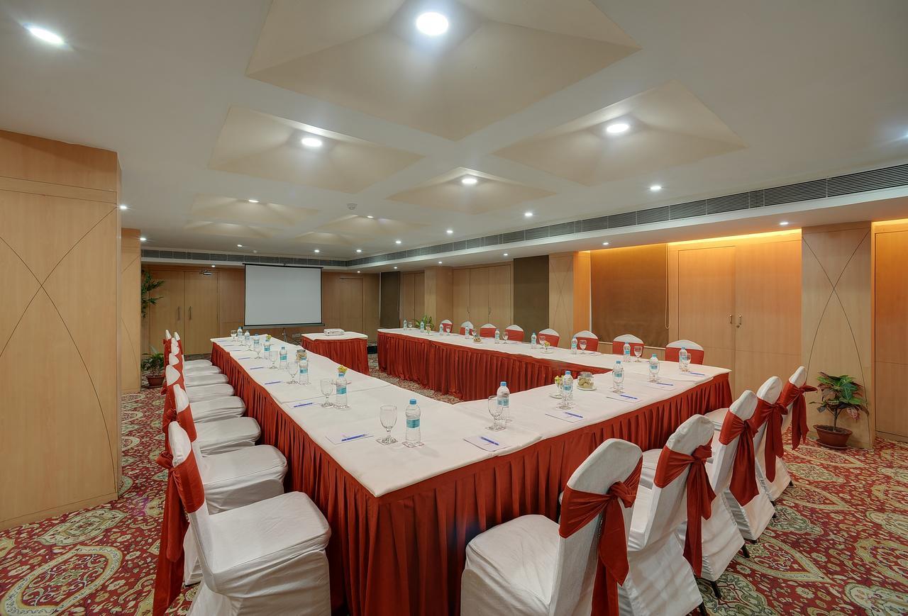 Cygnett Inn Repose Guwahati Bagian luar foto