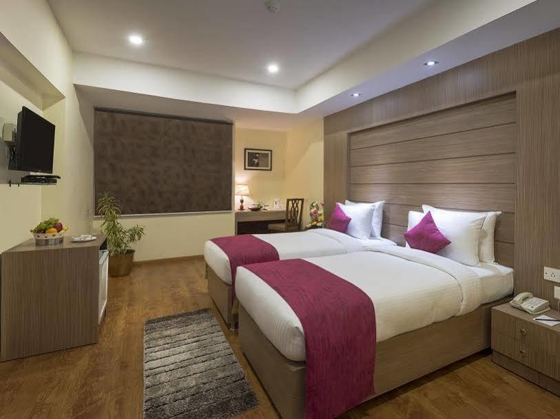 Cygnett Inn Repose Guwahati Bagian luar foto